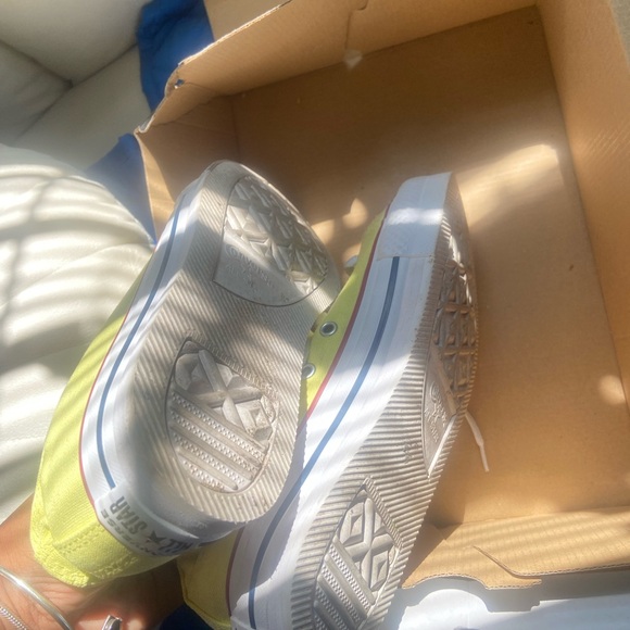 Yellow low top Chuck Taylors - Picture 4 of 5